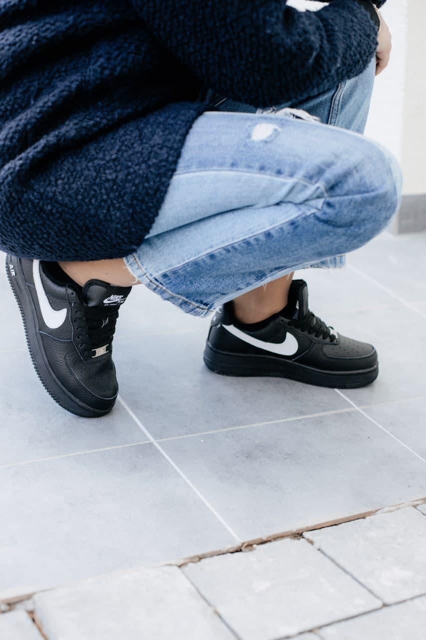 Nike Air Force Low Winter Black «White Logo»