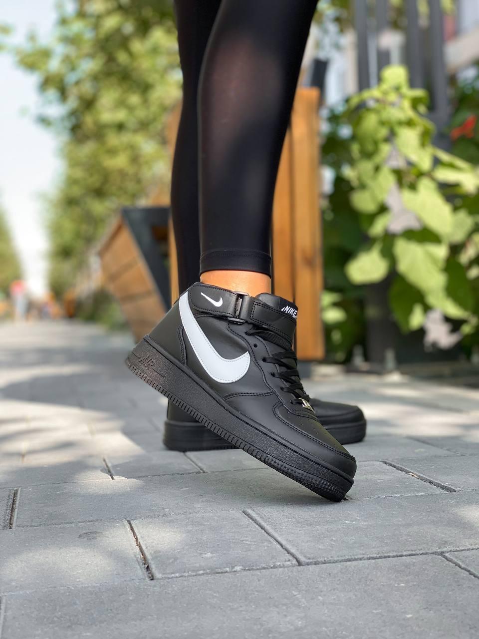 Nike Air Force Mid Winter Black White
