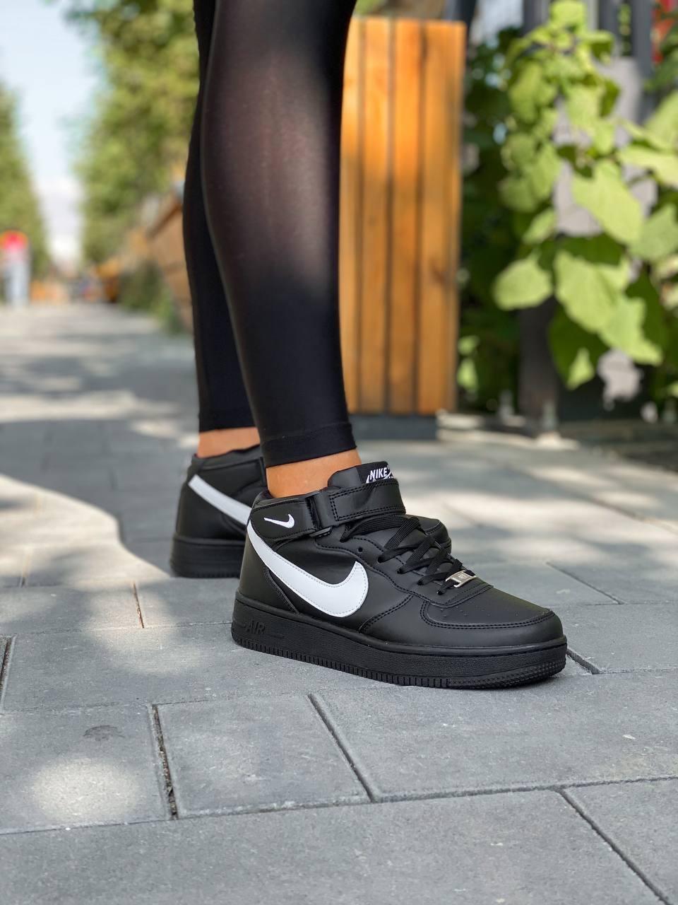 Nike Air Force Mid Winter Black White