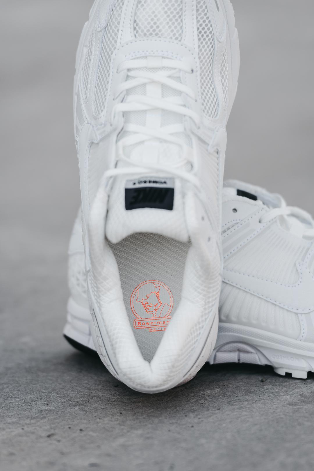 Nike Zoom Vomero 5 White