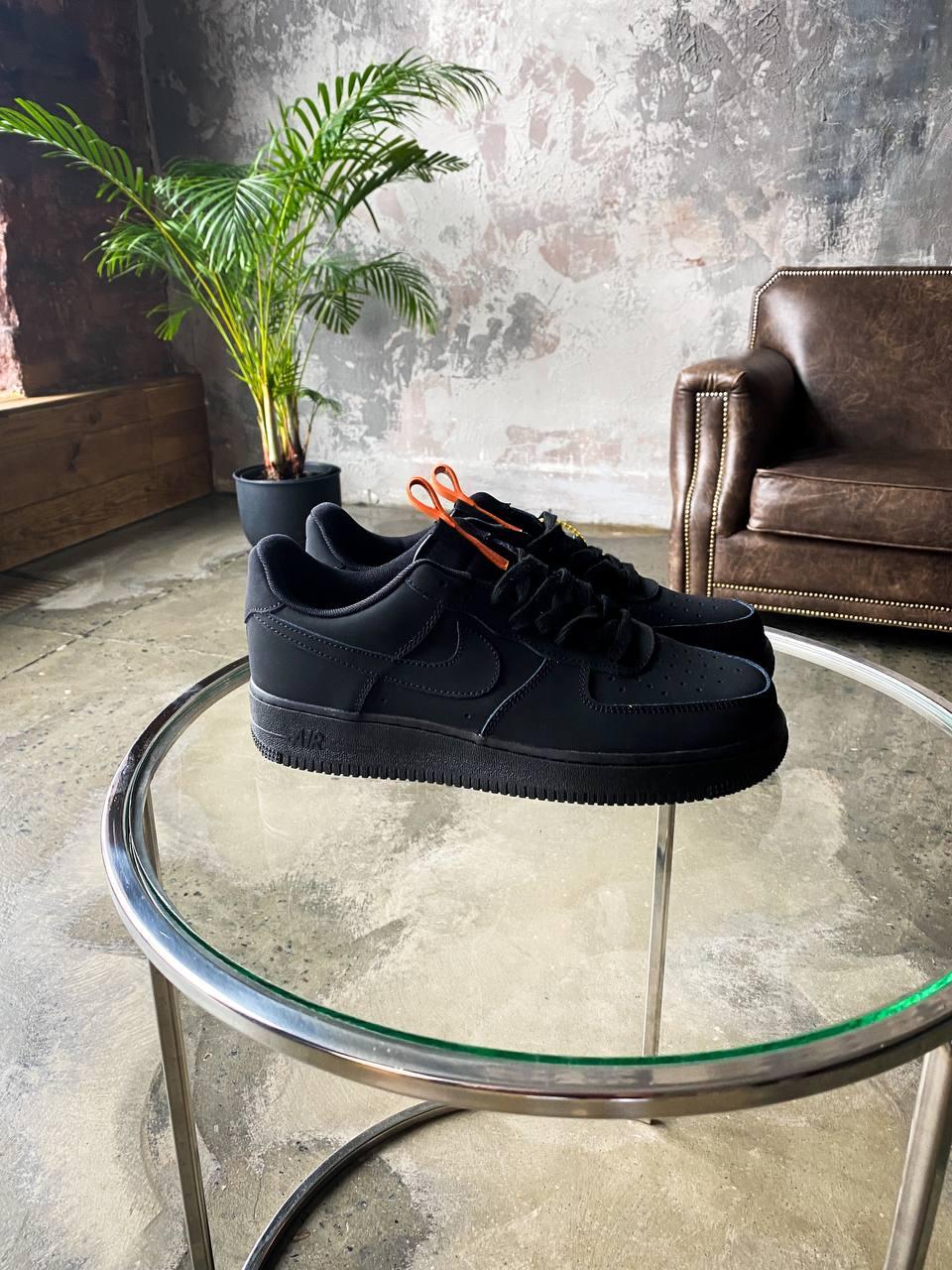 Nike Air Force 1 ALL Black