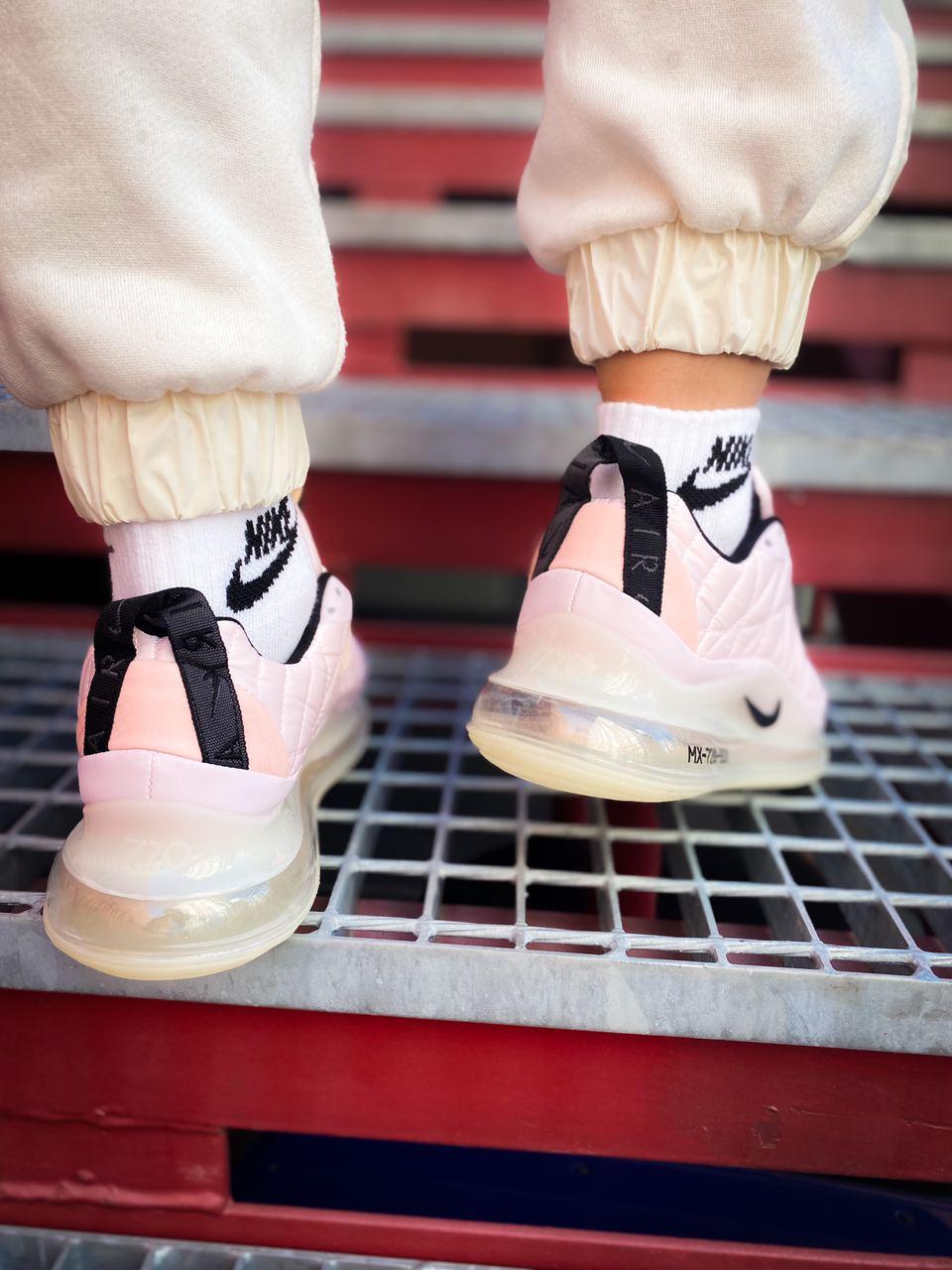 Nike Air Max 720 Pink «Black Logo»