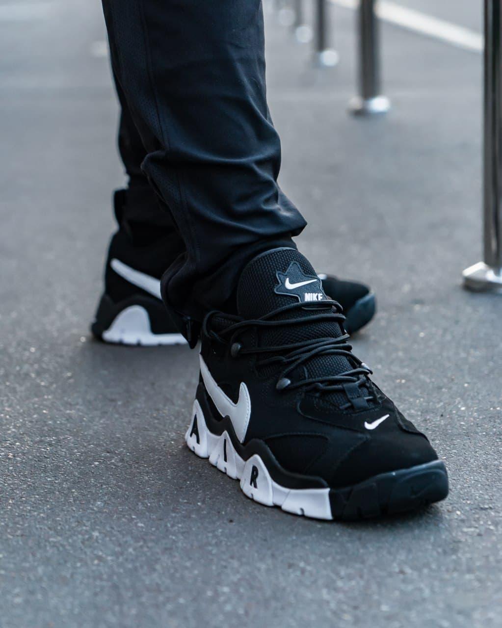 Nike Air Barrage Black White 2