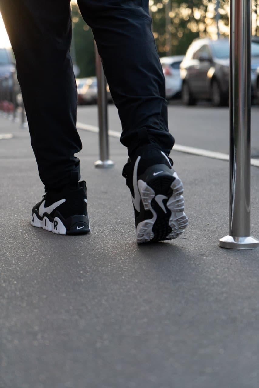 Nike Air Barrage Black White 2