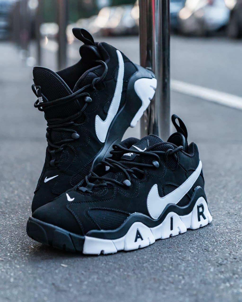Nike Air Barrage Black White 2