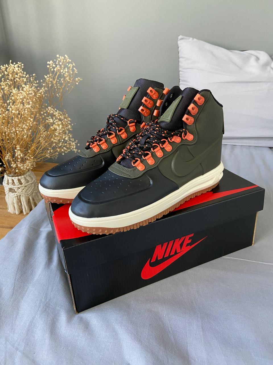 Nike Duckboot 18 Black Sequoia
