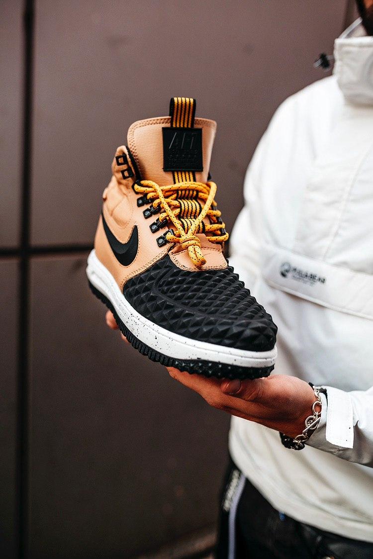 Nike Lunar Force 17 Duckboot Beige Black White