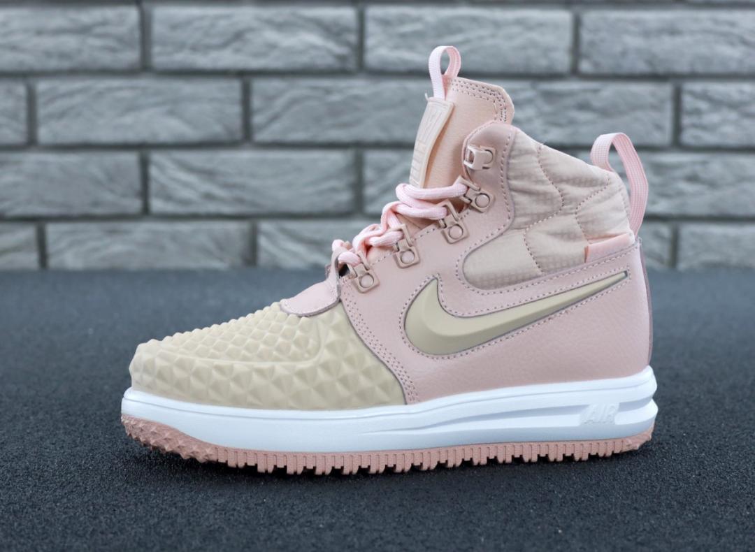 Nike Duckboot 17 Pink