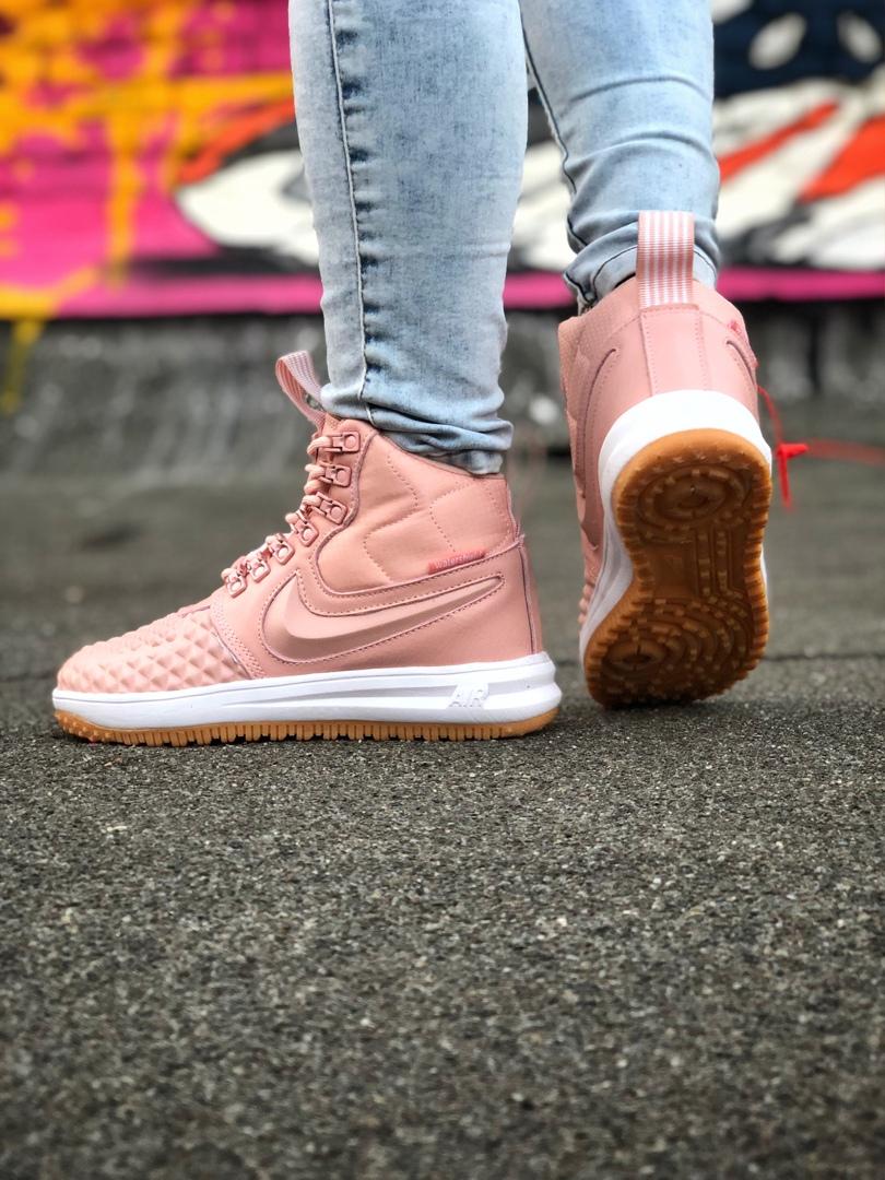 Nike Duckboot 17 Pink