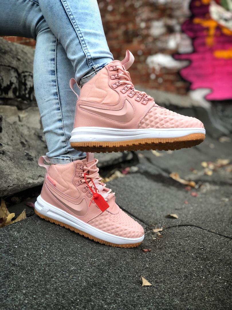 Nike Duckboot 17 Pink
