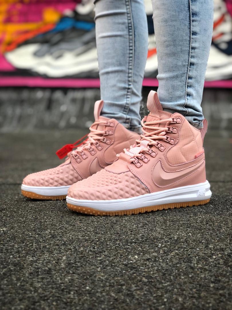 Nike Duckboot 17 Pink