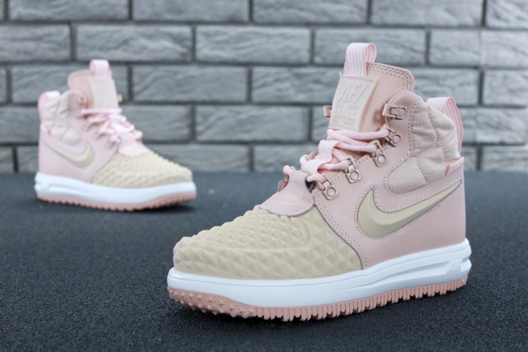Nike Duckboot 17 Pink