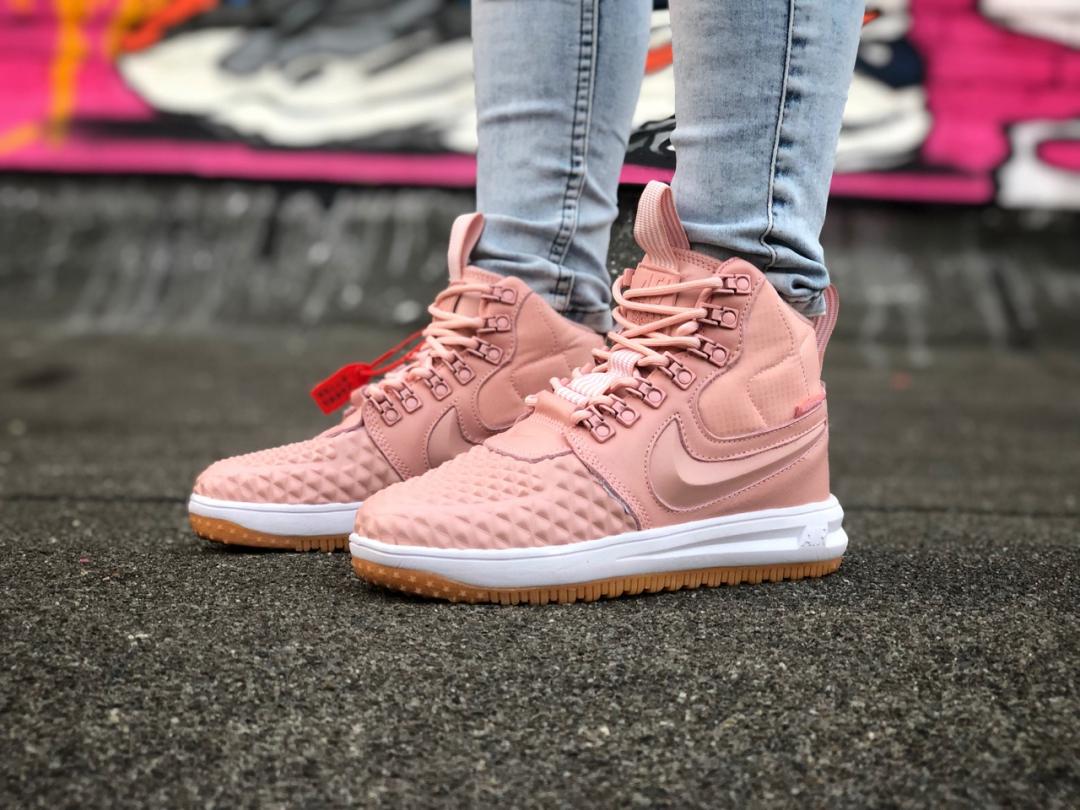 Nike Duckboot 17 Pink