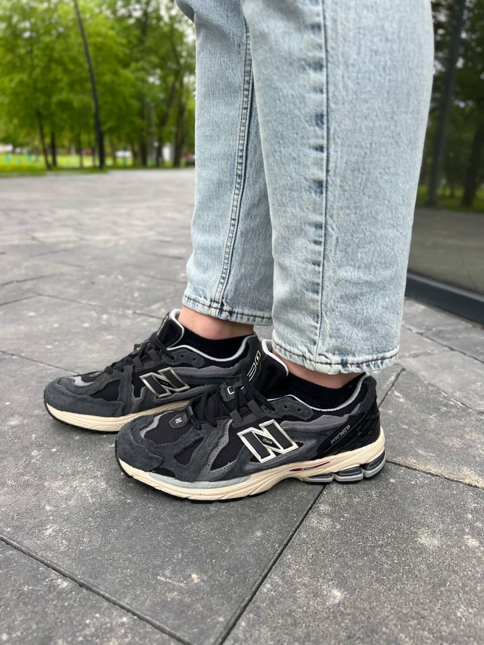 New Balance 1906D Black