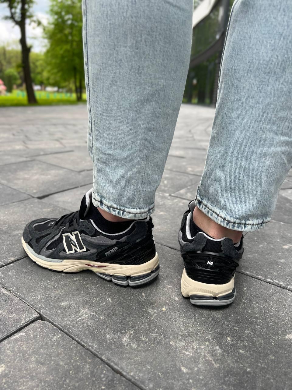 New Balance 1906D Black