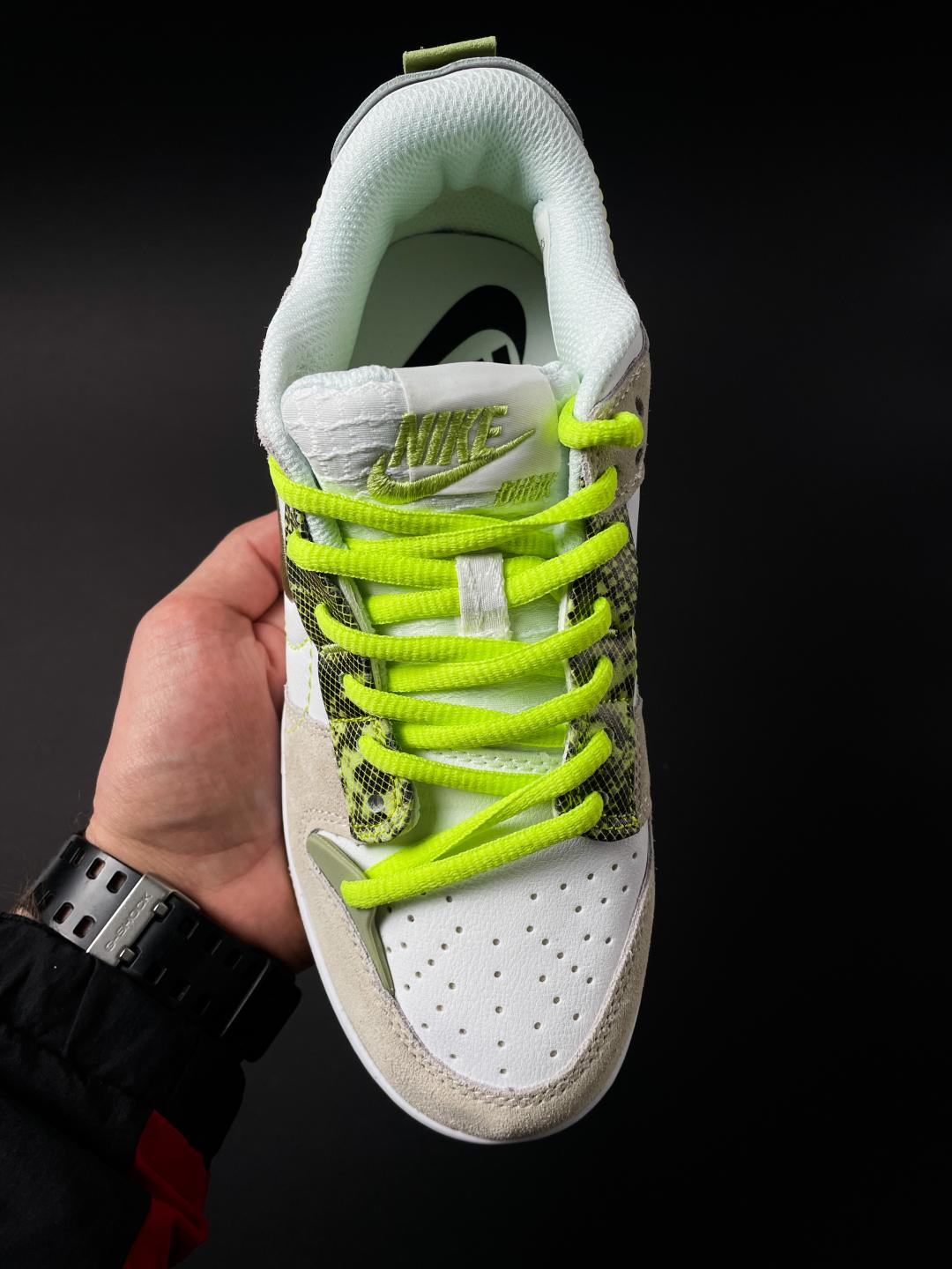 Nike Dunk Disrupt 2 Grey White Green
