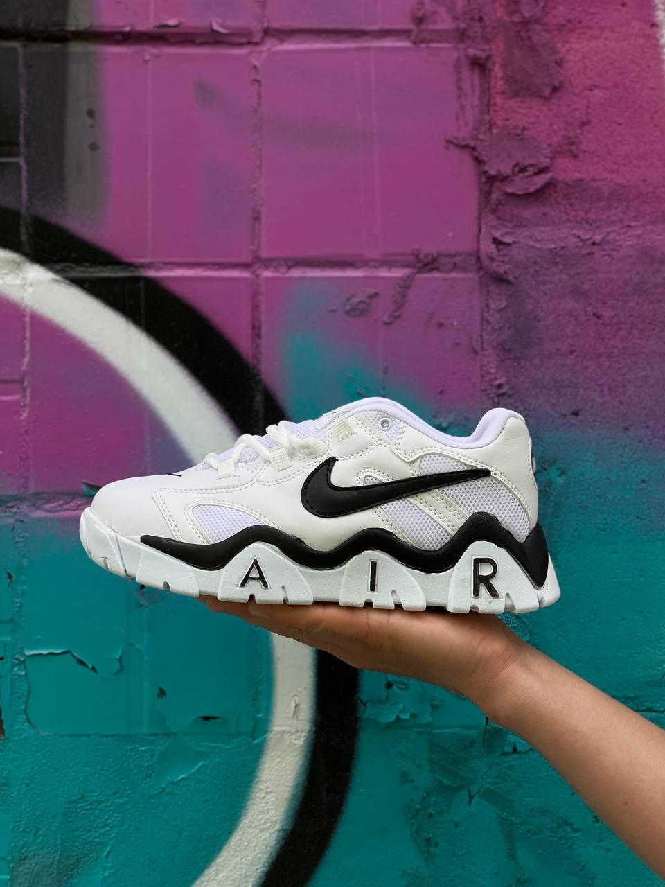 Nike Air Barrage White Black