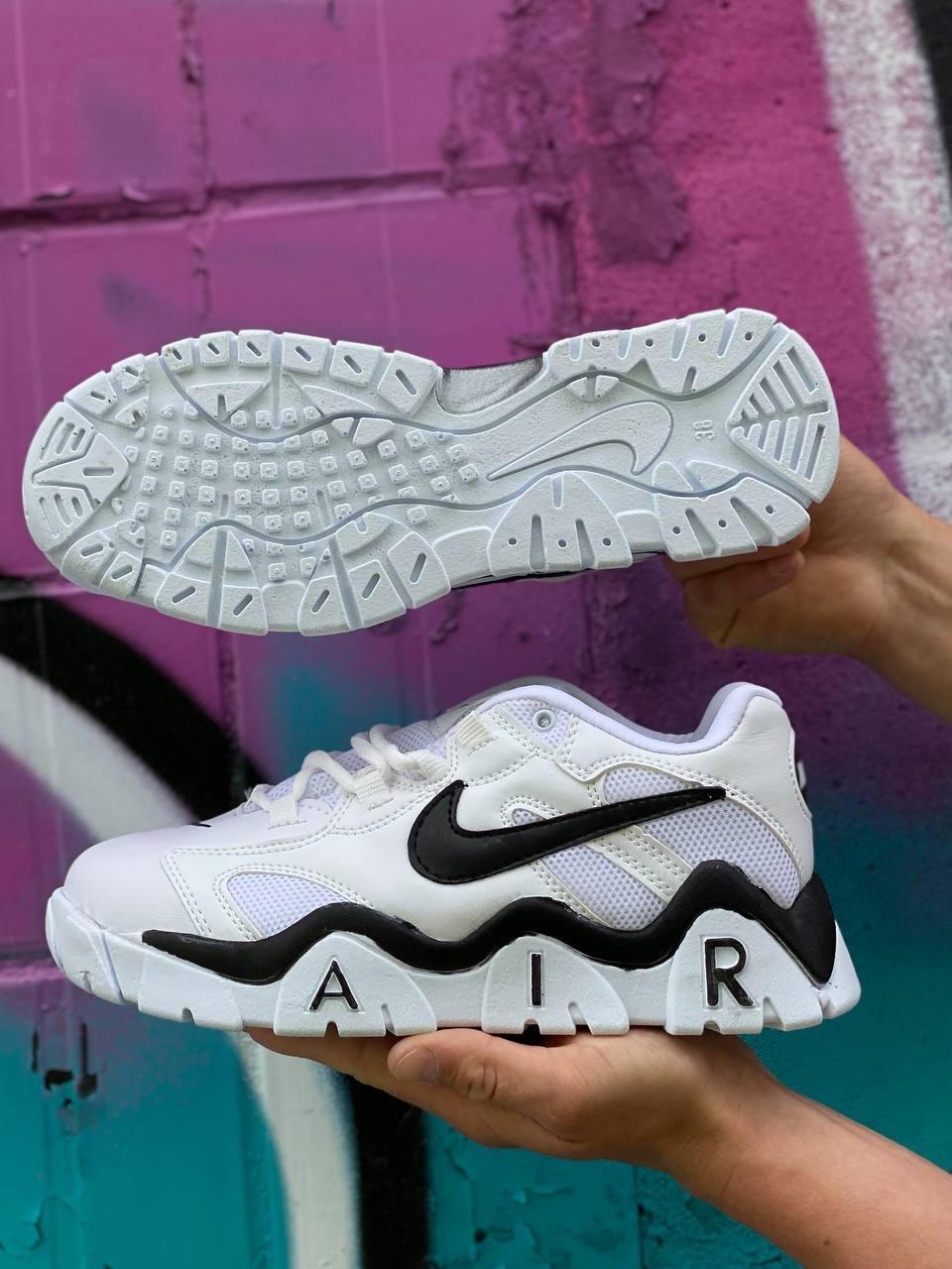 Nike Air Barrage White Black