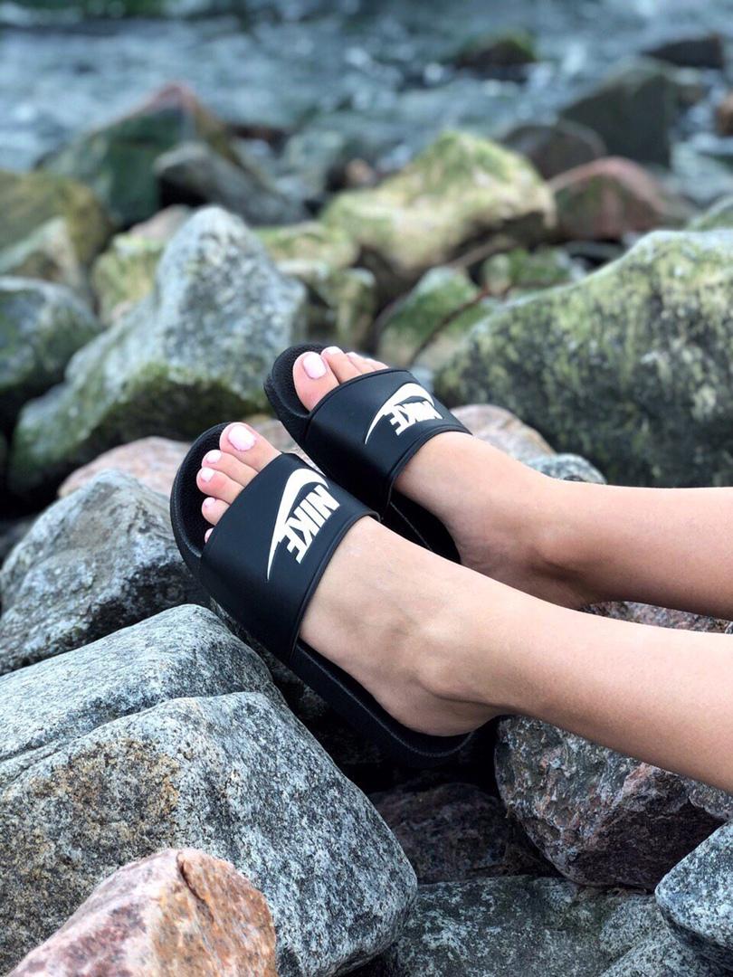 Nike Benassi Black «White Logo»