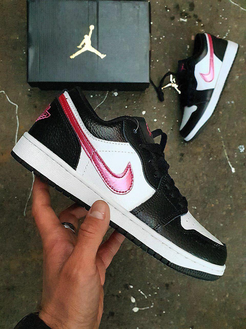 Nike Air Jordan 1 Low Black White Pink