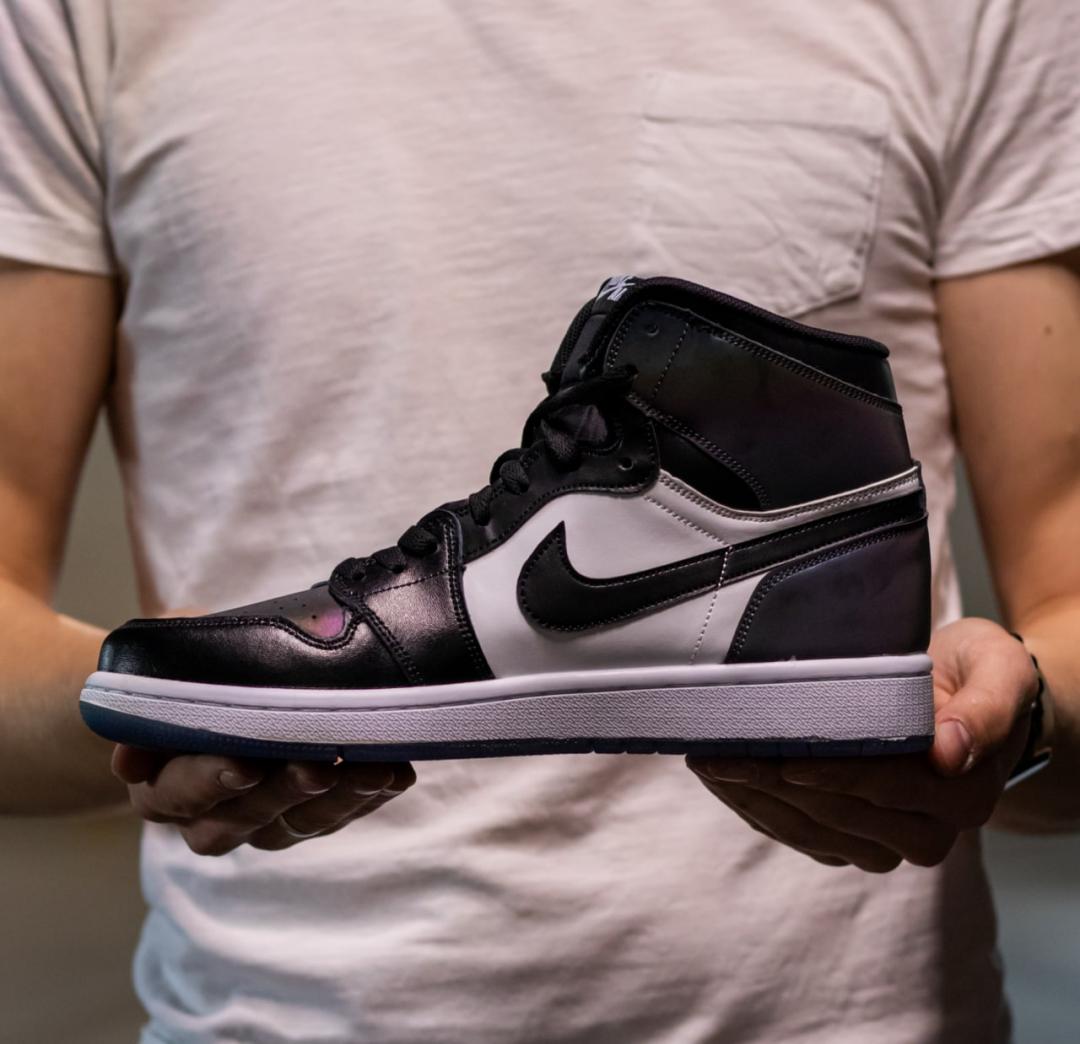 Nike Air Jordan 1 Mid Patent Chameleon