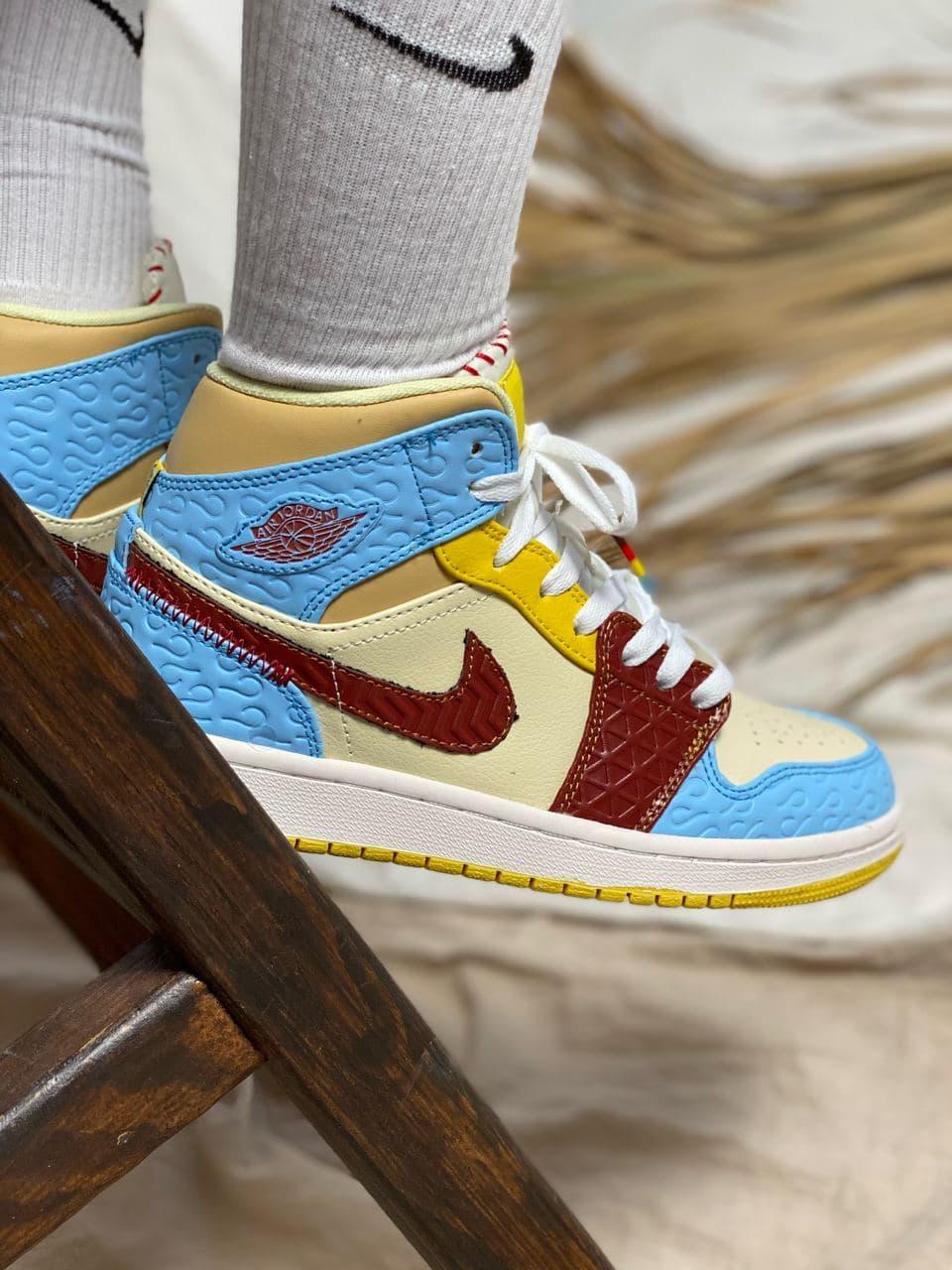 Nike Air Jordan 1 Mid Se Fearless 2