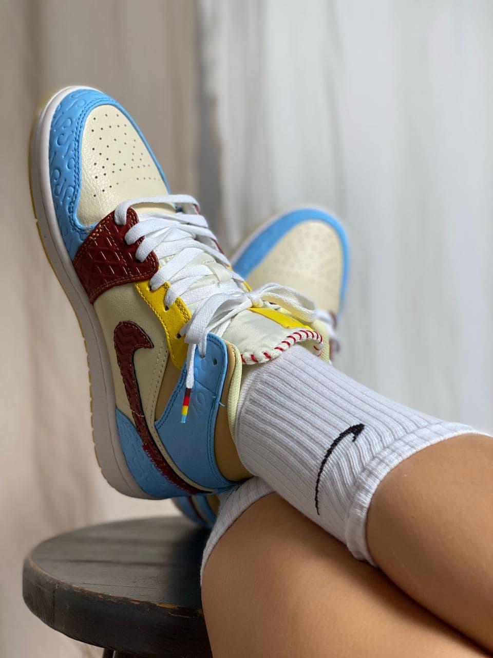 Nike Air Jordan 1 Mid Se Fearless 2