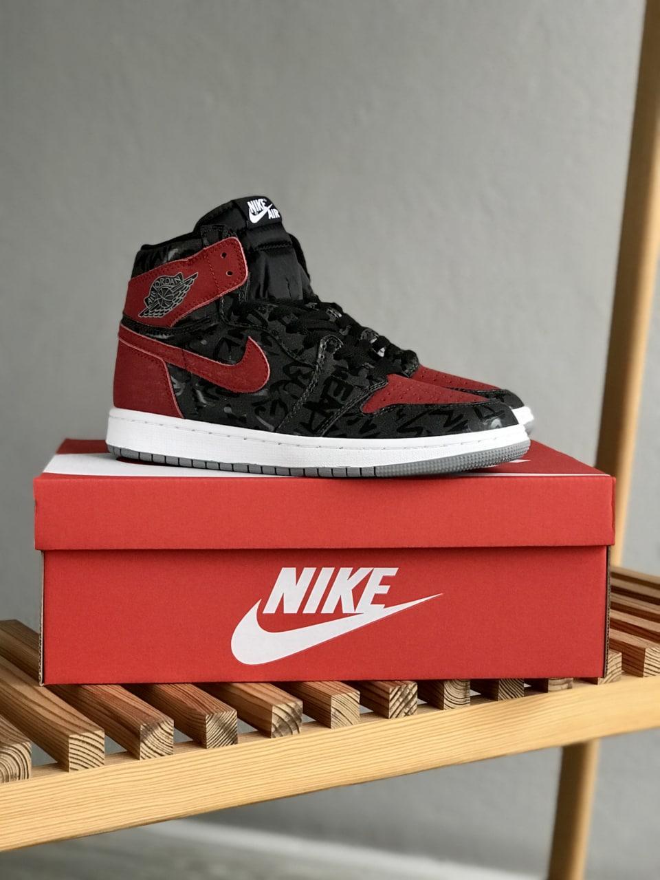 Nike Air Jordan 1 High red Black White