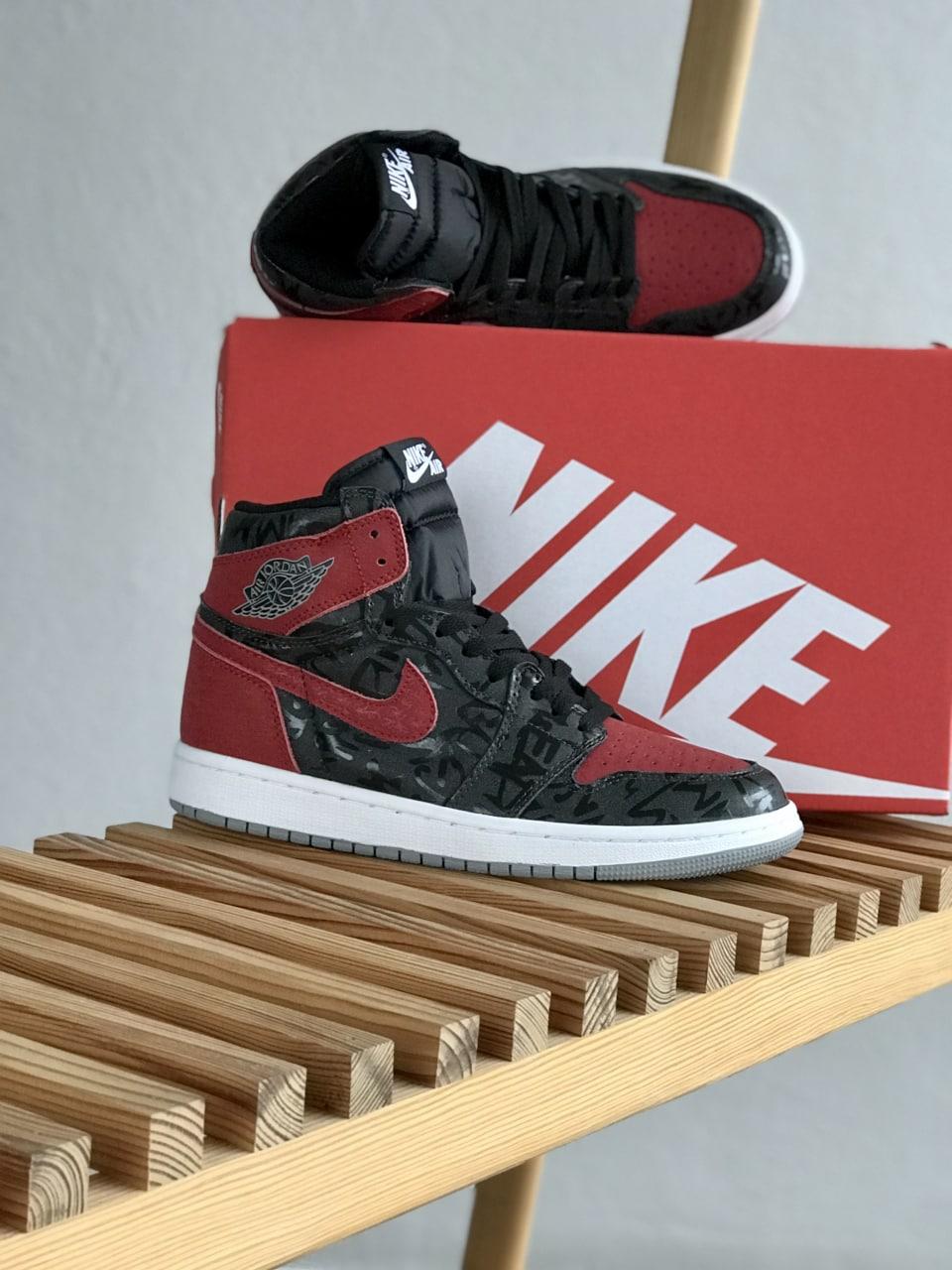 Nike Air Jordan 1 High red Black White