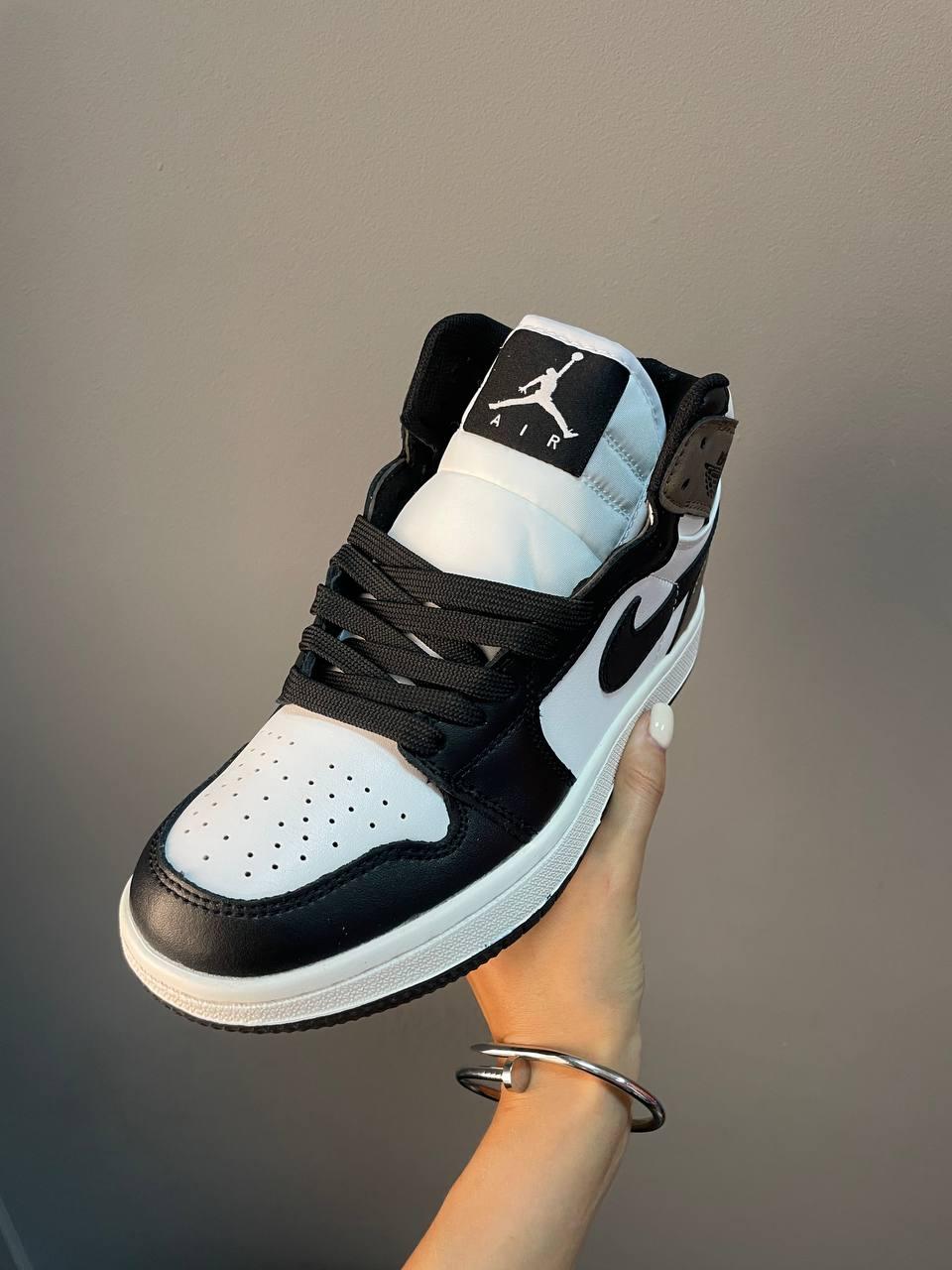 Nike Air Jordan 1 Retro Mid Dark Mocha