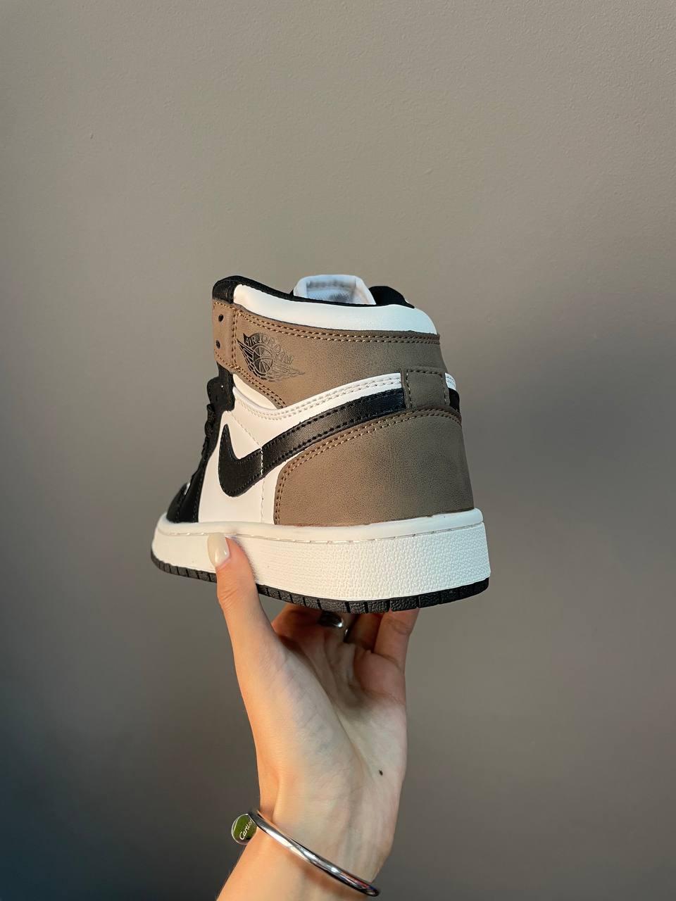 Nike Air Jordan 1 Retro Mid Dark Mocha