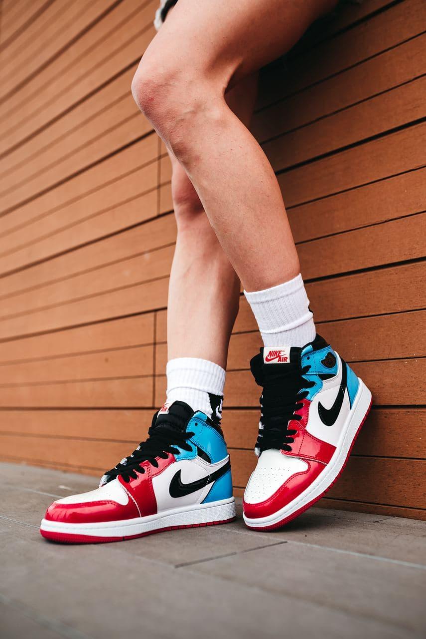 Nike Air Jordan 1 Retro High Blue Red White 2