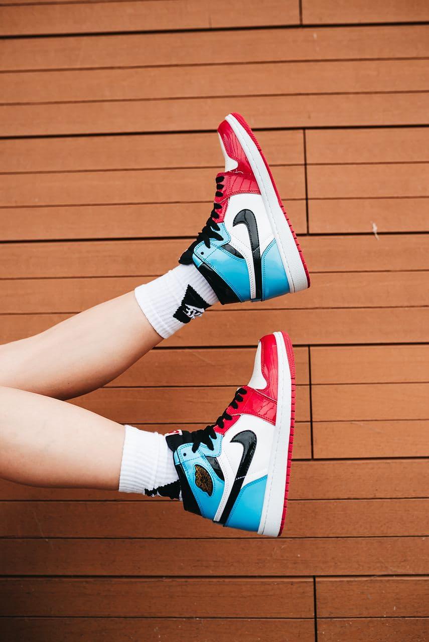 Nike Air Jordan 1 Retro High Blue Red White 2