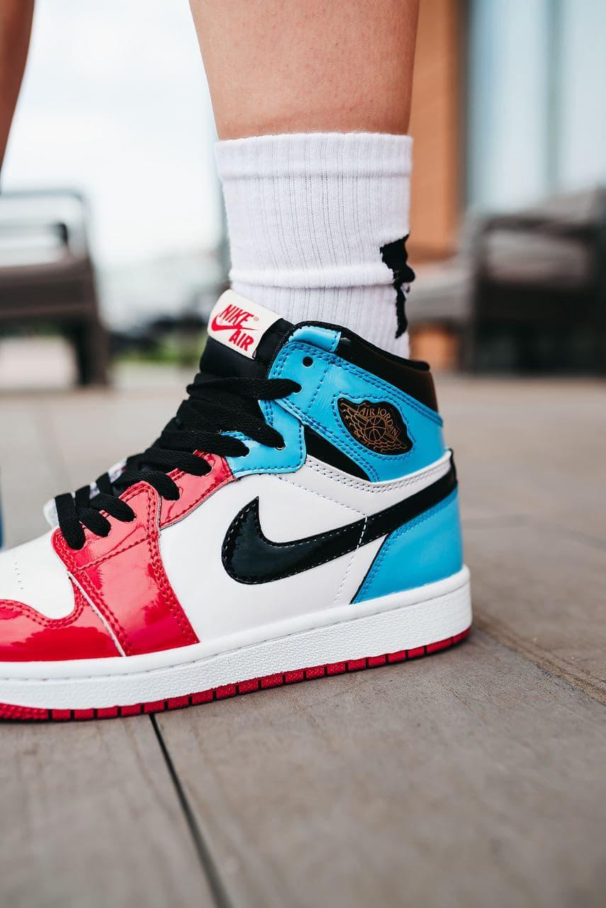 Nike Air Jordan 1 Retro High Blue Red White 2