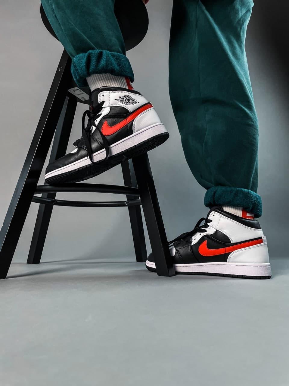 Nike Air Jordan 1 Mid Black Chile Red White