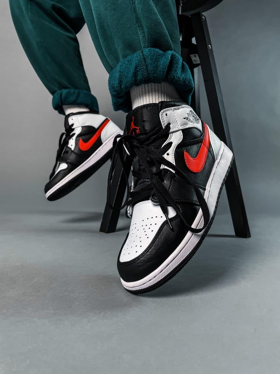 Nike Air Jordan 1 Mid Black Chile Red White