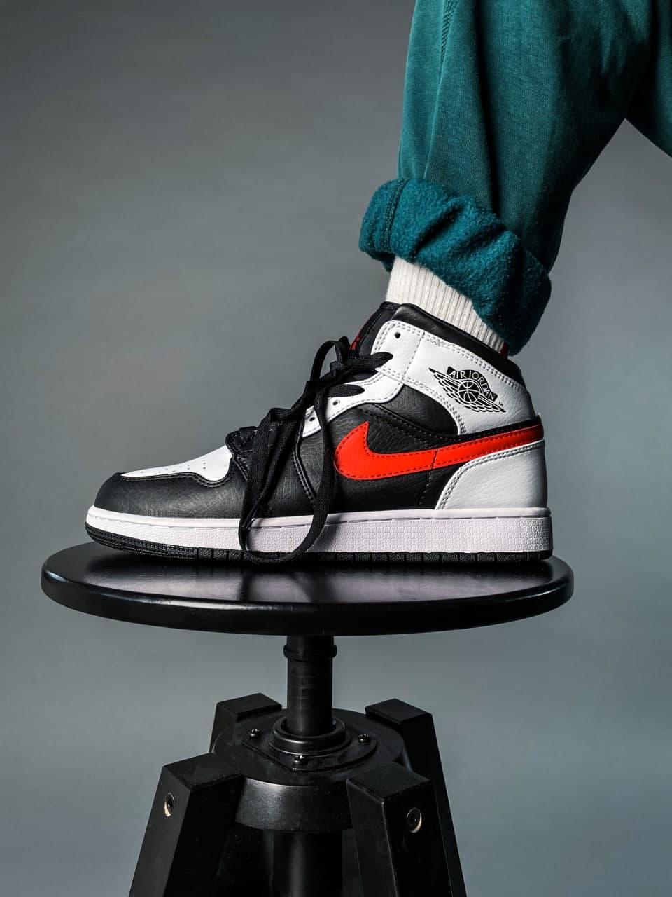 Nike Air Jordan 1 Mid Black Chile Red White