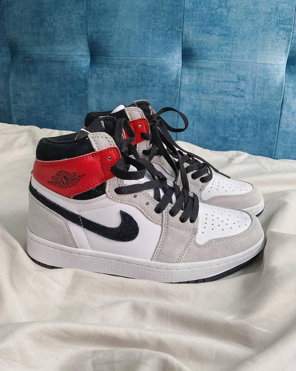 Nike Air Jordan 1 Retro High Light Smoke Grey 2