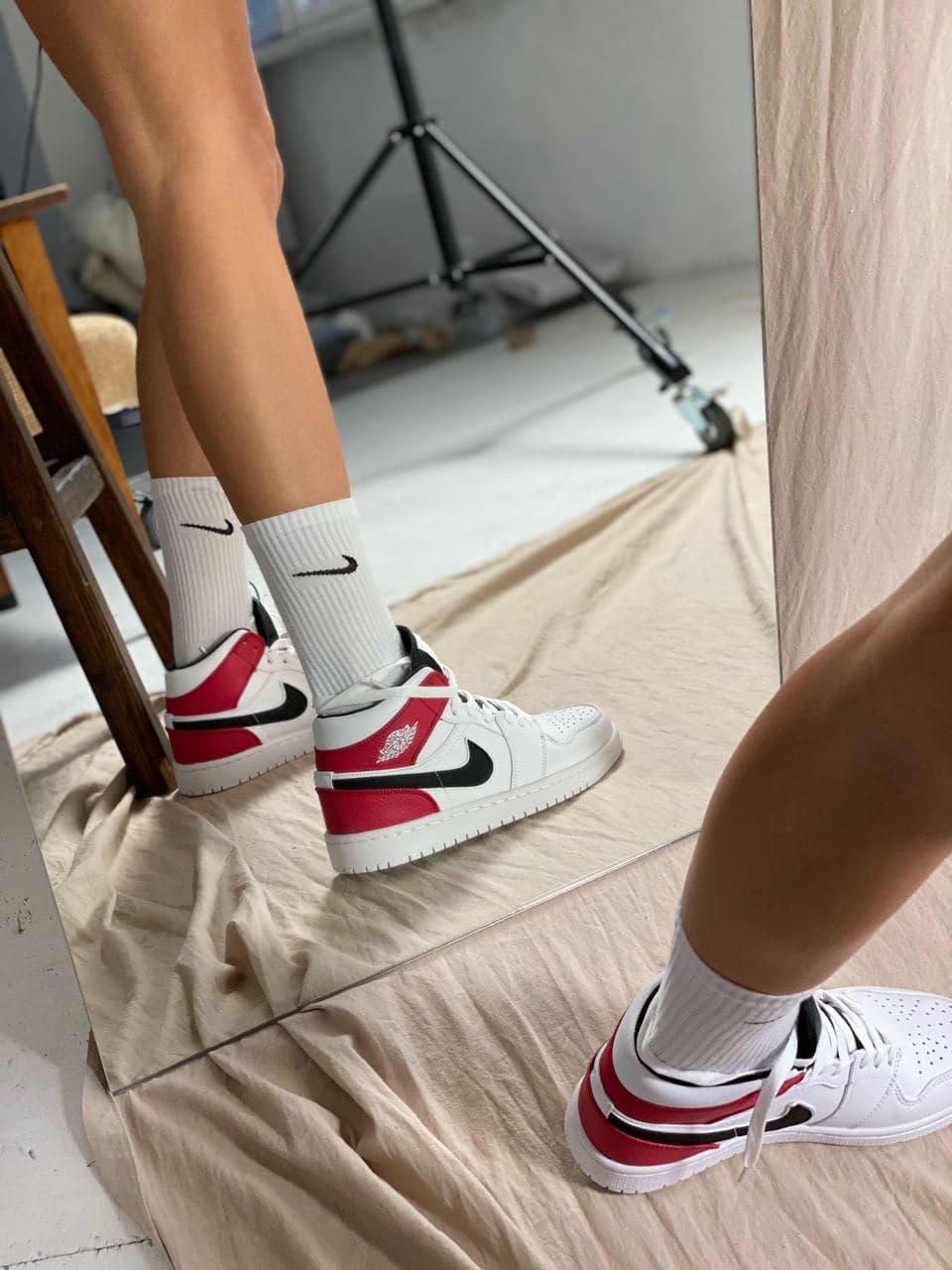 Nike Air Jordan 1 Retro Mid White Red «Black Logo»