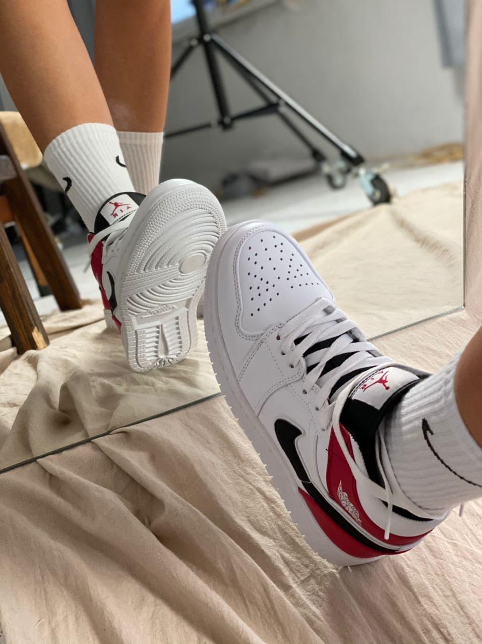 Nike Air Jordan 1 Retro Mid White Red «Black Logo»