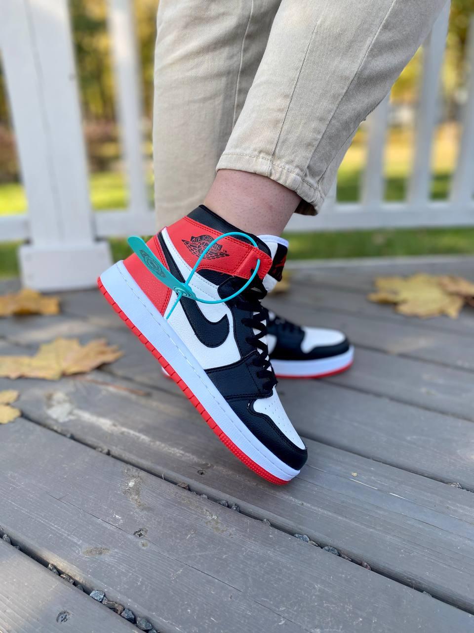 Nike Air Jordan 1 Retro High Black Red White 3