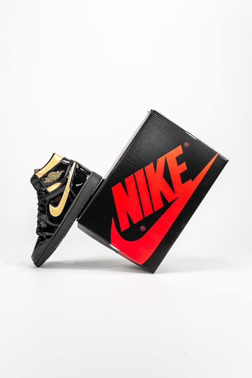 Nike Air Jordan 1 Retro High Black Gold