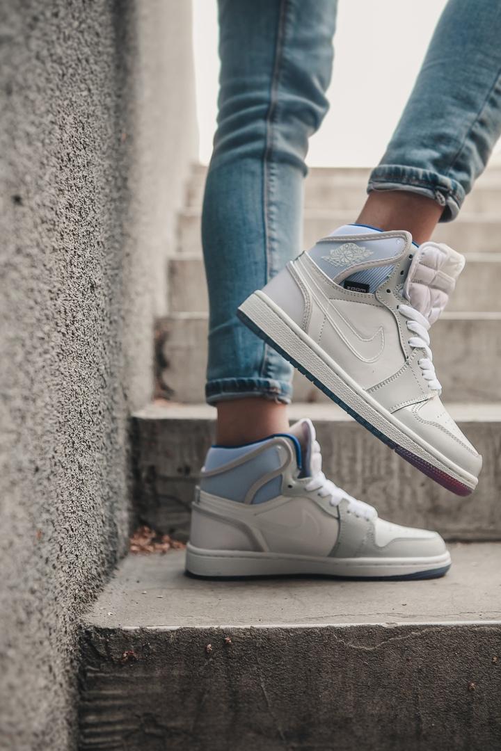 Nike Air Jordan 1 Retro High White Grey