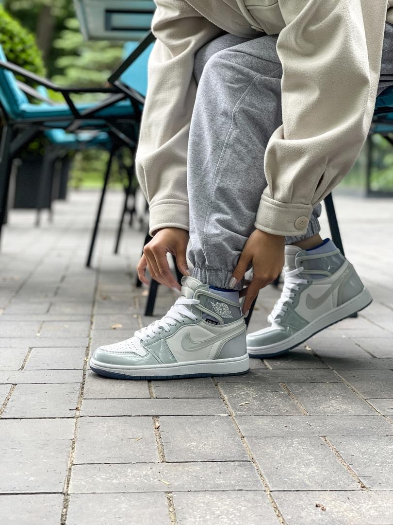 Nike Air Jordan 1 Retro High White Grey