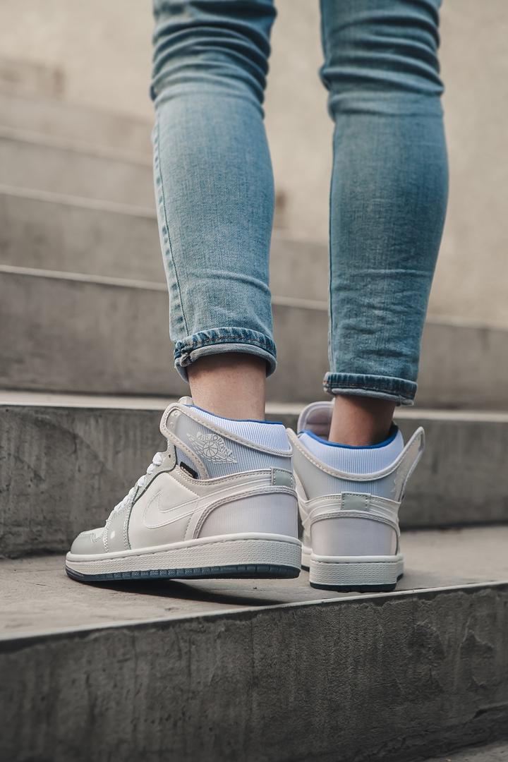 Nike Air Jordan 1 Retro High White Grey
