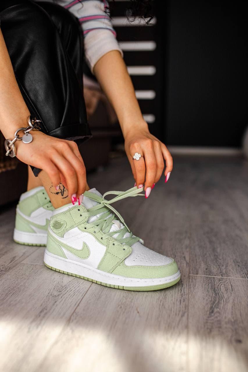 Nike Air Jordan 1 Retro Mid Green
