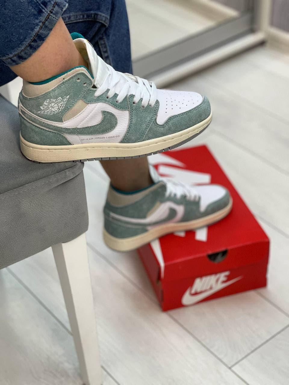 Nike Air Jordan 1 Retro High Blue-Green White