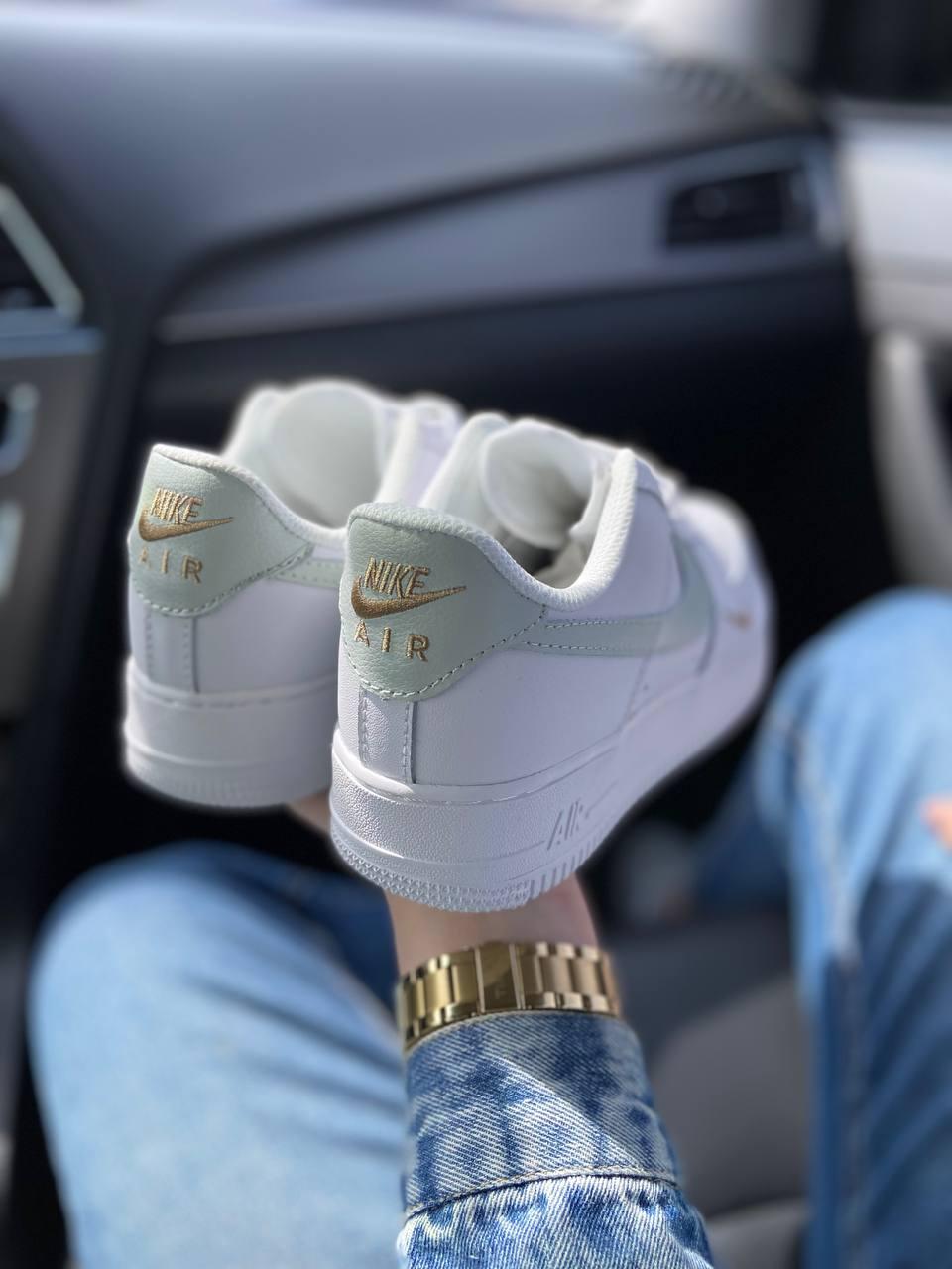 Nike Air Force 1 Light Green