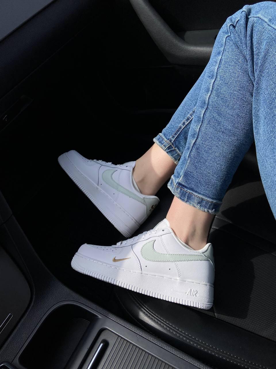 Nike Air Force 1 Light Green
