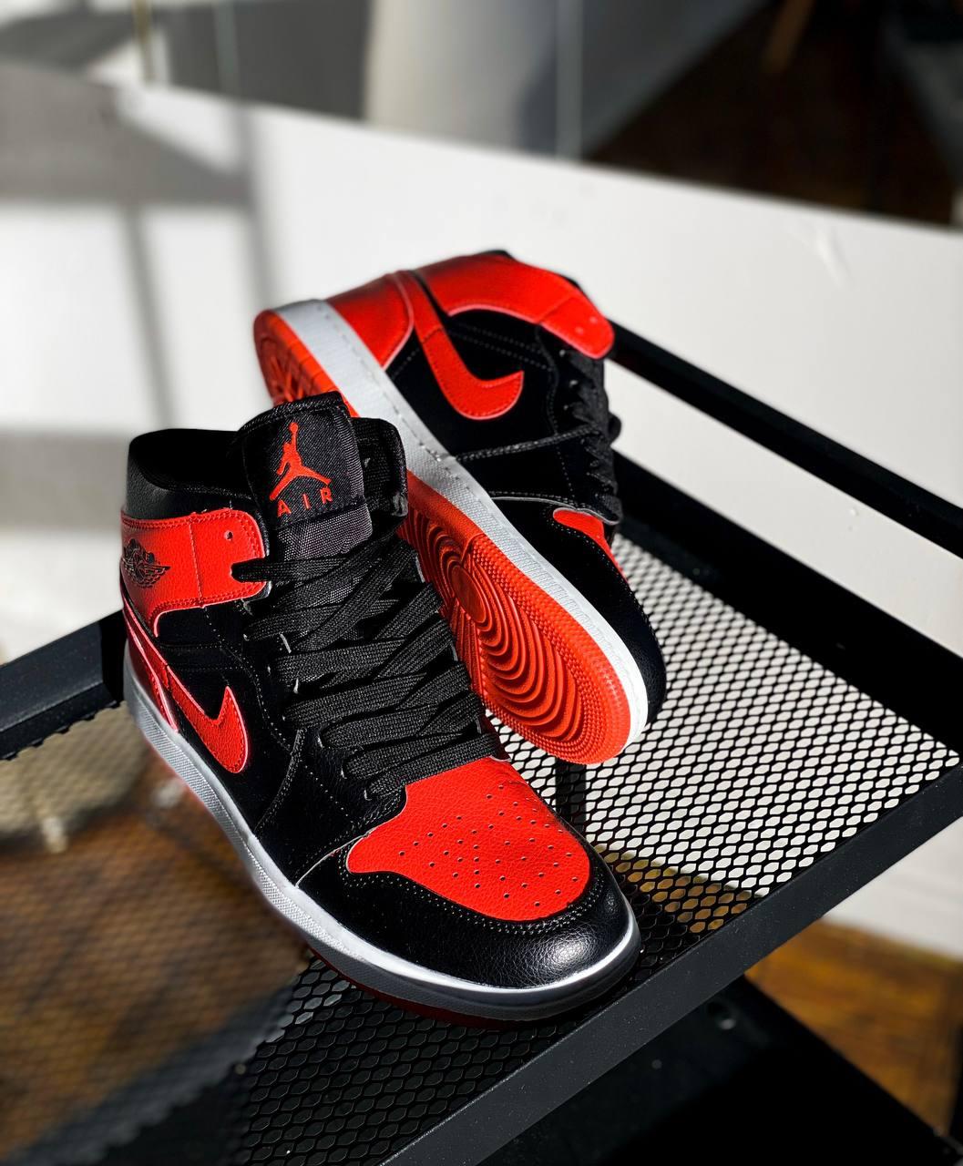 Nike Air Jordan Retro 1 High OG Banned